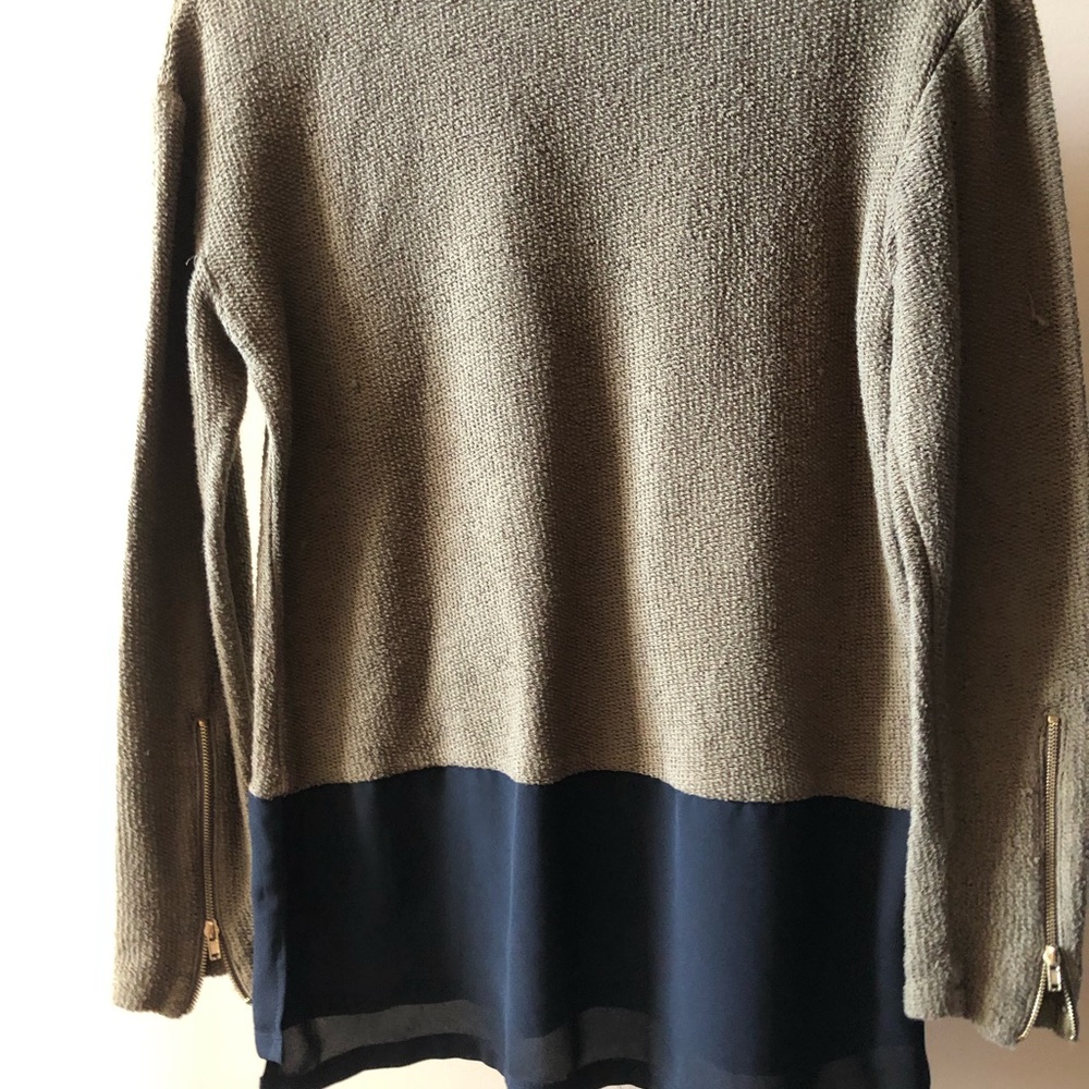 Sweater with Gold Zipper in Sleeves